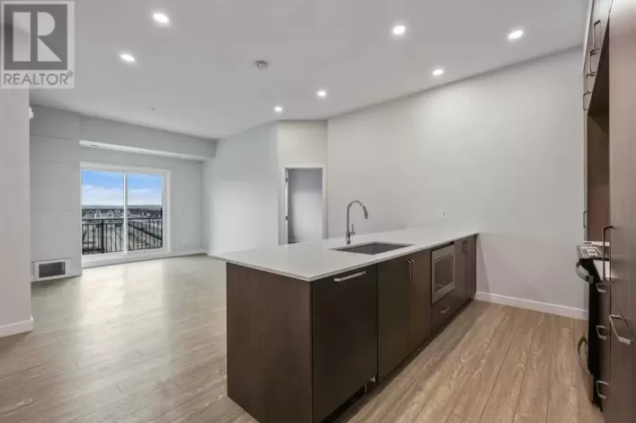 422, 255 Les Jardins Park SE, Calgary