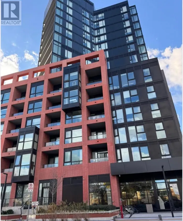 422 - 8 TIPPETT ROAD, Toronto