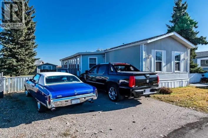 422 Homestead Trail SE, High River
