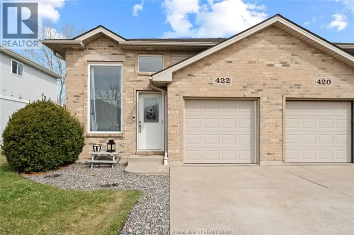 422 ROSEWOOD DRIVE, Lakeshore