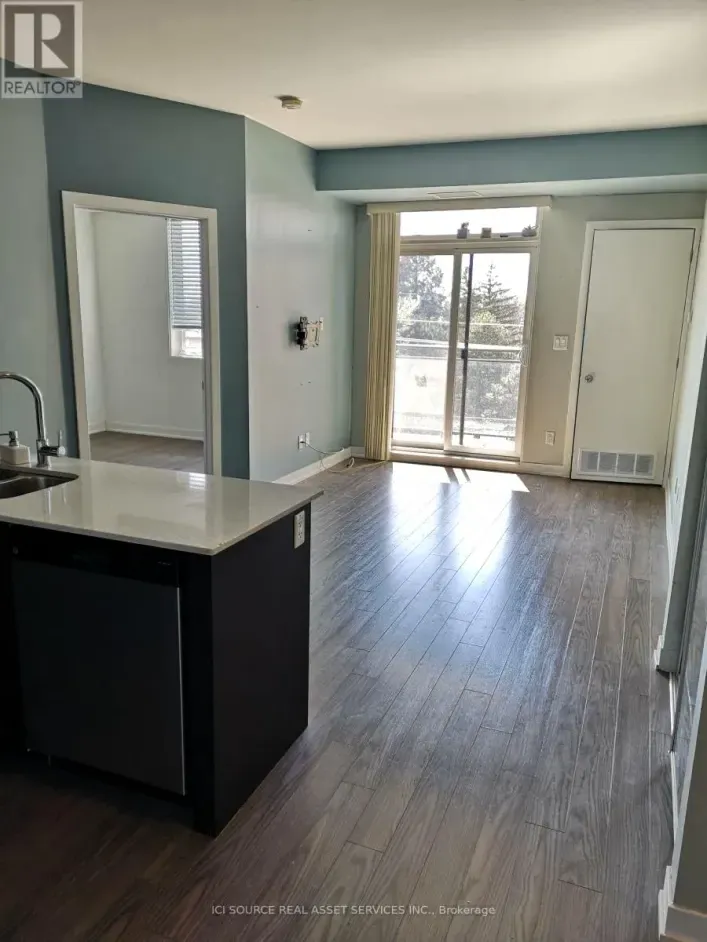 423 - 3560 ST. CLAIR AVENUE E, Toronto