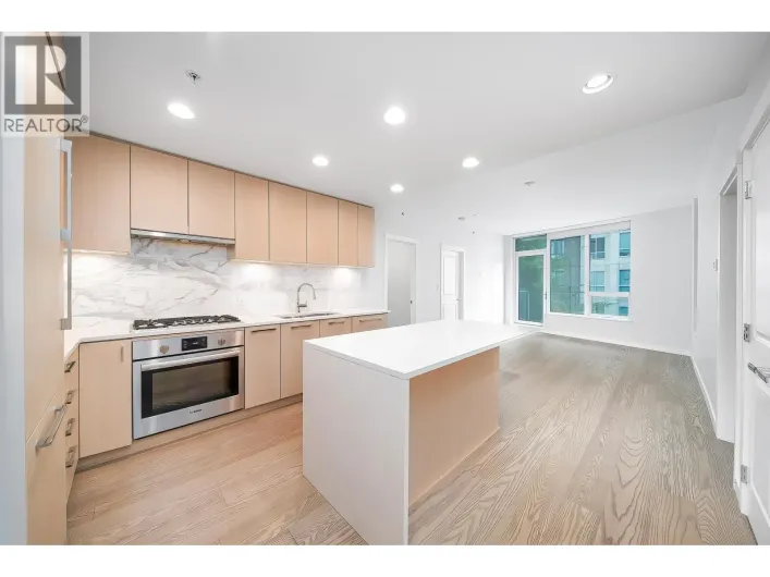 423 3563 ROSS DRIVE, Vancouver