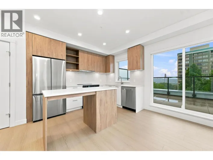 423 82 FIRST STREET, New Westminster