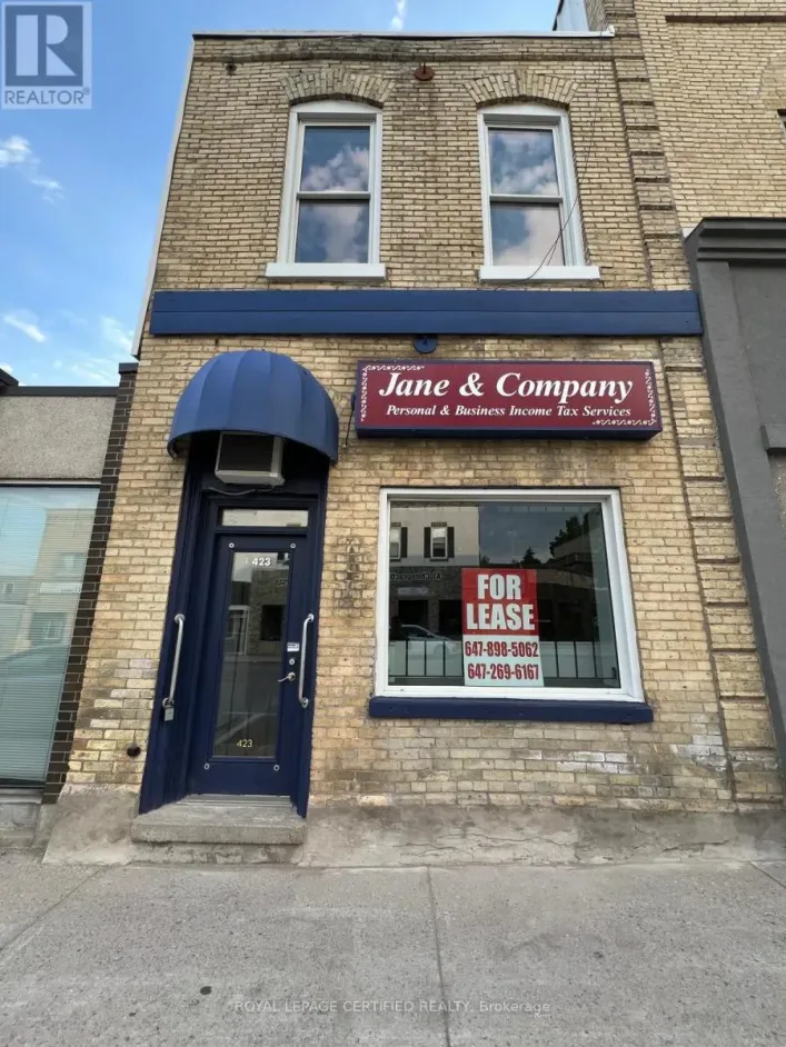 423 MAIN STREET S, South Huron
