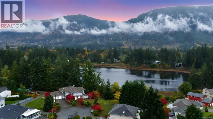 423 Scholey Cres, Lake Cowichan