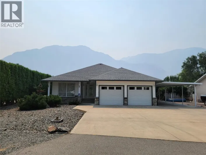 423 Vanderlinde Drive, Keremeos