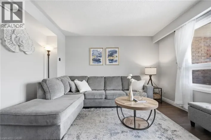 423 WESTWOOD Drive Unit# 44, Kitchener