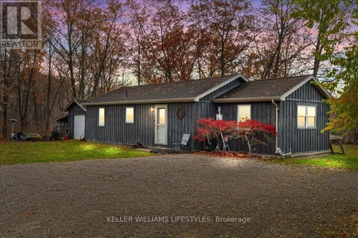 4239 LAKESHORE ROAD, Plympton-Wyoming