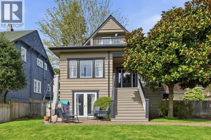 424 E KEITH ROAD, North Vancouver