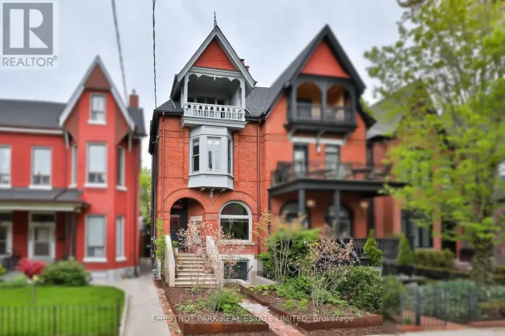 424 EUCLID AVENUE, Toronto