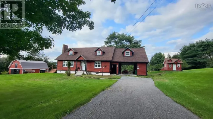 424 Gabriel Road, Falmouth