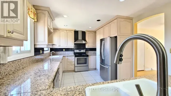 424 MILITARY TRAIL, Toronto
