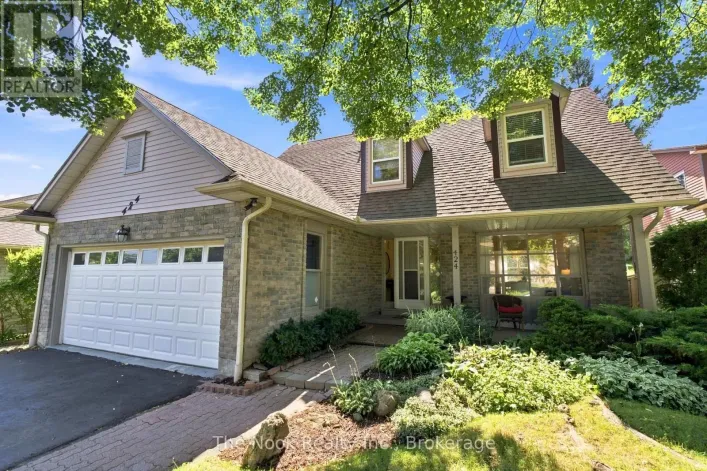 424 PRINCE OF WALES DRIVE, Whitby
