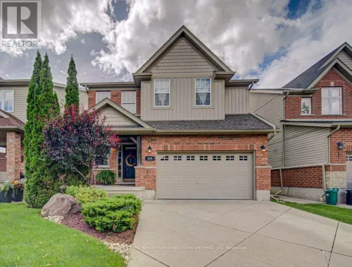 House for sale: 424 SAUVE CRESCENT, Waterloo