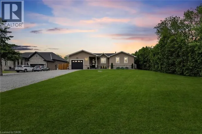 424 SECOND Road E, Stoney Creek