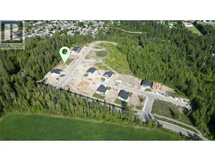 4241 69 Avenue NE, Salmon Arm