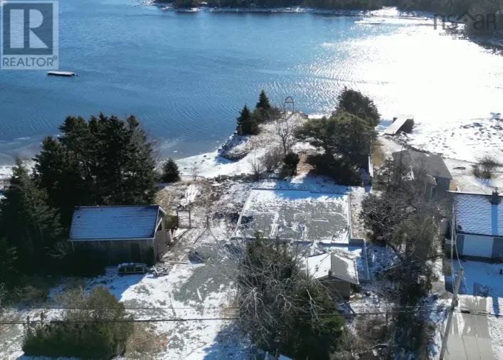 4242 Prospect Road, Bayside