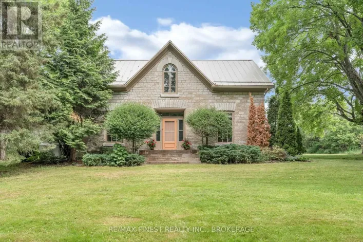 4247 HENDERSON ROAD, Frontenac