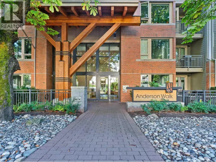 425 119 W 22ND STREET, North Vancouver