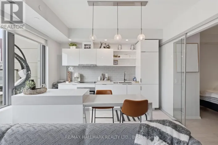 425 - 12 BONNYCASTLE STREET, Toronto