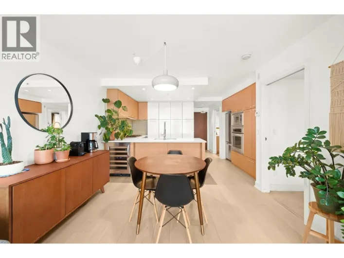 425 2008 PINE STREET, Vancouver