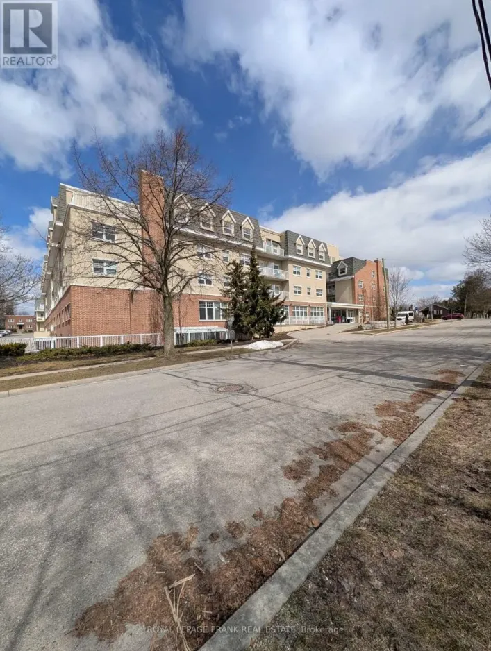 425 - 240 CHAPEL STREET, Cobourg