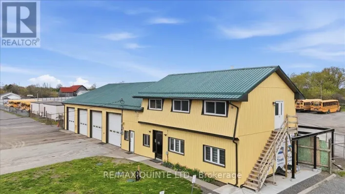 425 BELLEVUE DRIVE, Quinte West