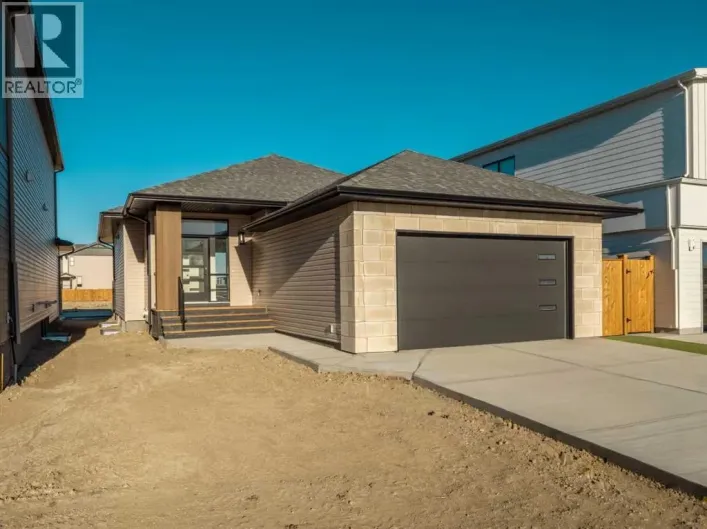 425 Blackwolf Boulevard N, Lethbridge