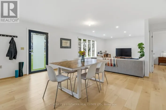 425 BLOOMFIELD MAIN STREET, Prince Edward County