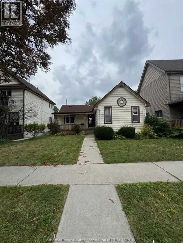 425 CHILVER ROAD, Windsor