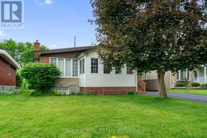 425 DANIS AVENUE, Cornwall