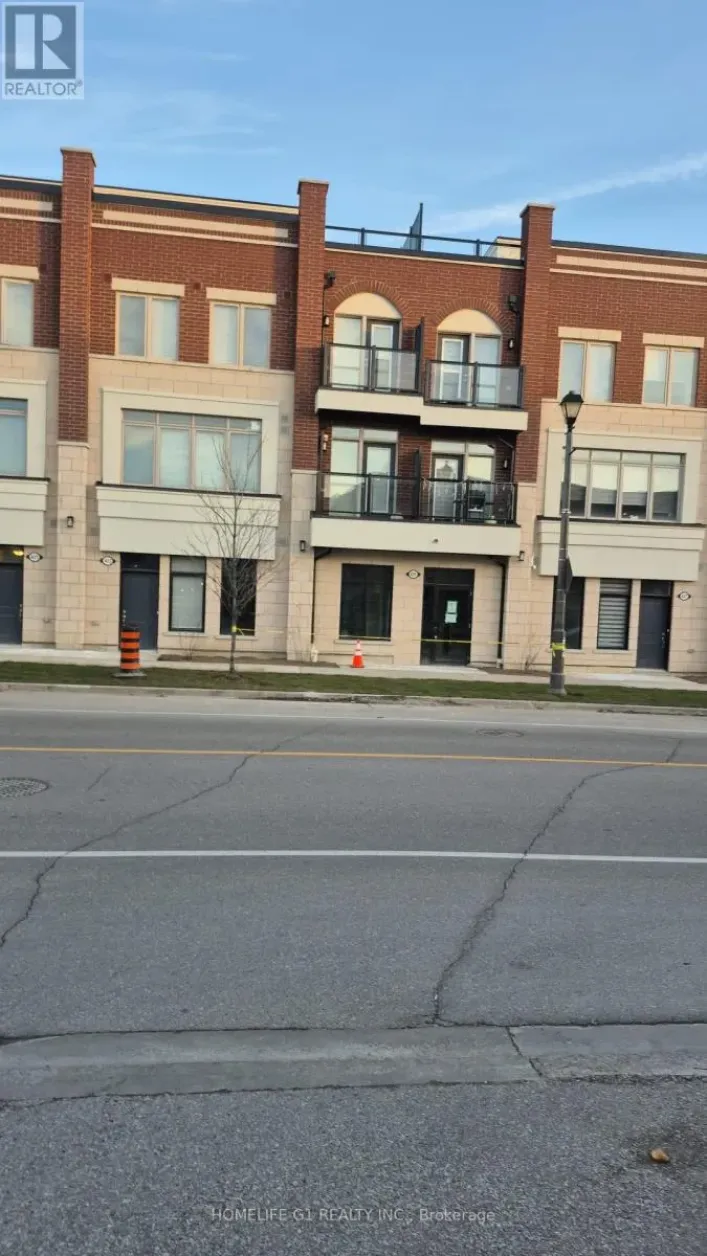 425 DOUGALL AVENUE, Caledon