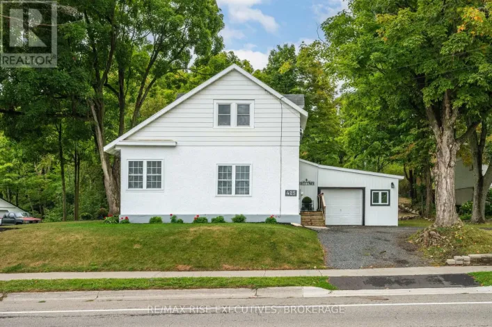 425 KING STREET W, Gananoque