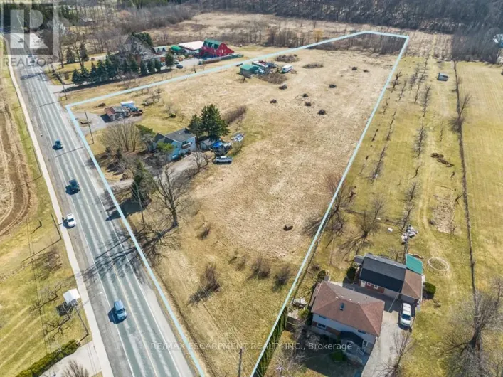 425 MAIN STREET W, Grimsby