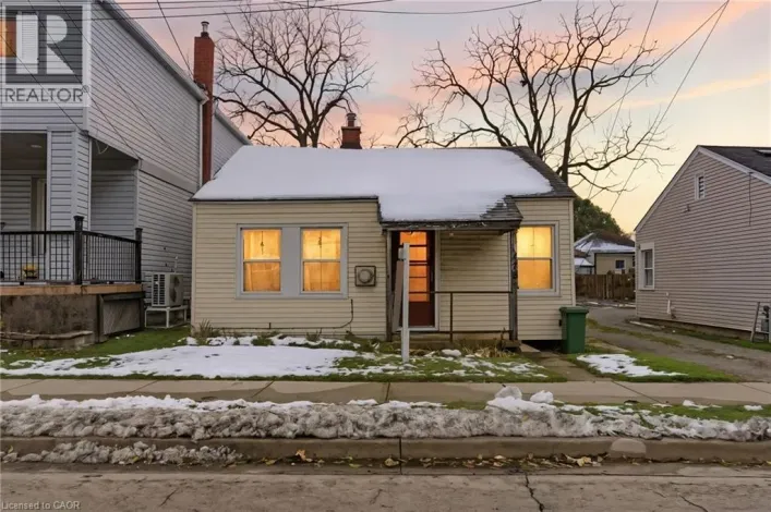 425 UPPER SHERMAN Avenue, Hamilton