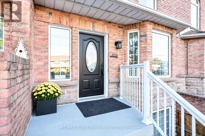 Row / Townhouse for sale: 426 BROCK STREET N, Whitby