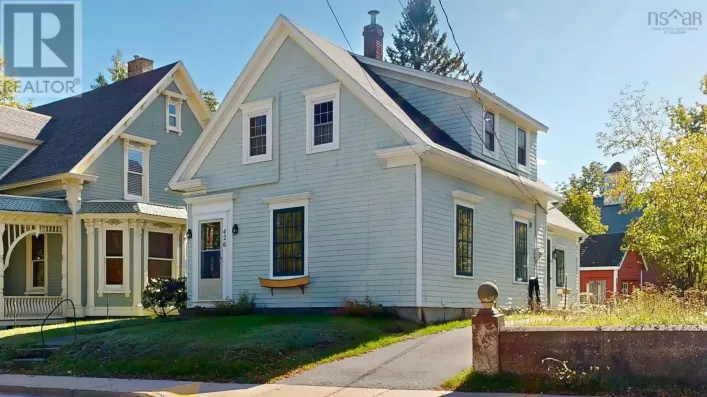 426 Main Street, Mahone Bay