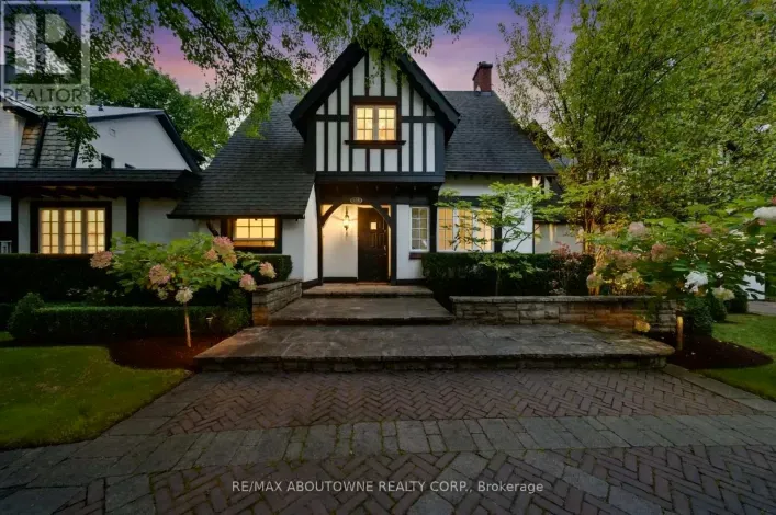 426 TRAFALGAR ROAD, Oakville