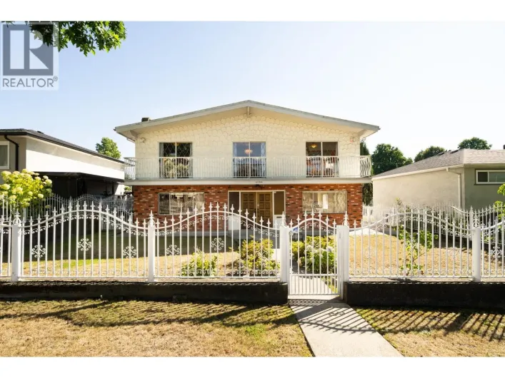 4264 PARKER STREET, Burnaby