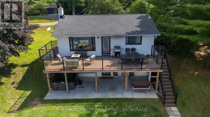 4267 MAPLE DRIVE, Frontenac
