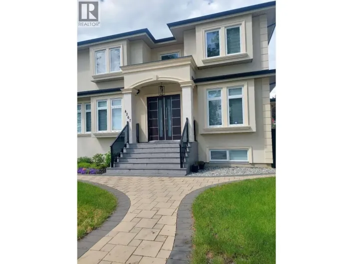 4267 PARKER STREET, Burnaby