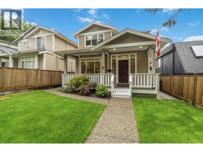 4268 HOSKINS ROAD, North Vancouver