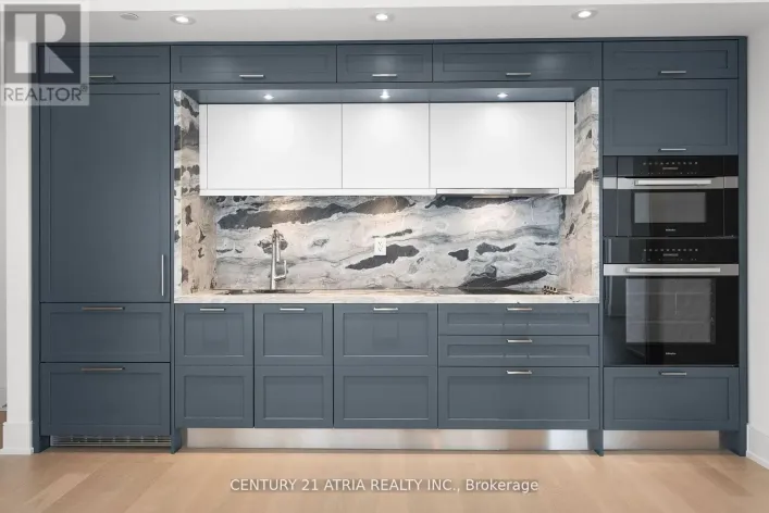 427 - 155 MERCHANTS' WHARF, Toronto