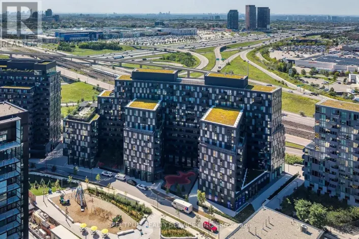 427 - 30 TRETTI WAY, Toronto