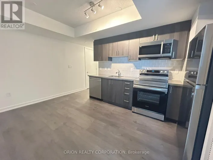 427 - 556 MARLEE AVENUE, Toronto