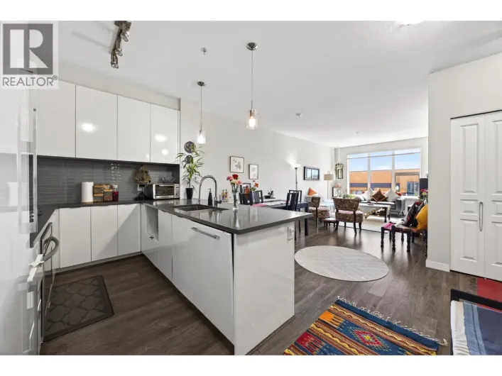 427 9311 ALEXANDRA ROAD, Richmond