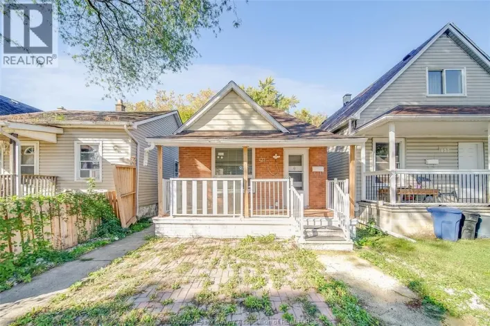 427 BRIDGE AVENUE, Windsor