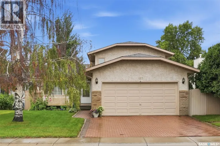 House for sale: 427 Bronson CRESCENT, Saskatoon