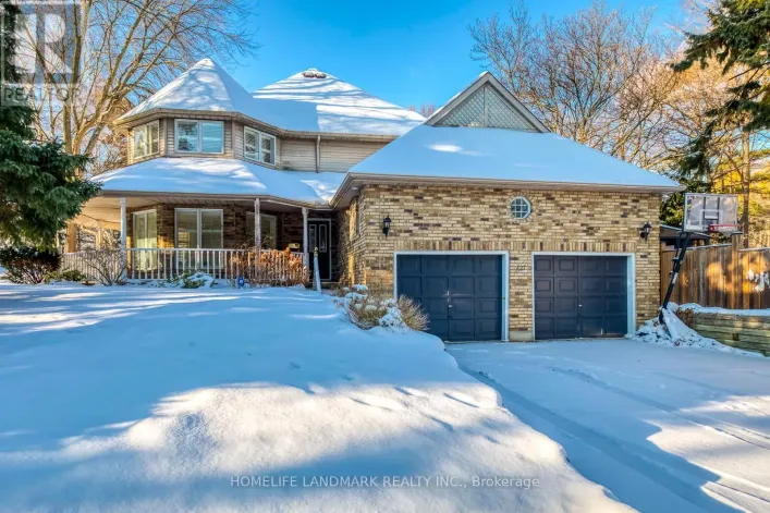 427 CAIRNCROFT ROAD, Oakville