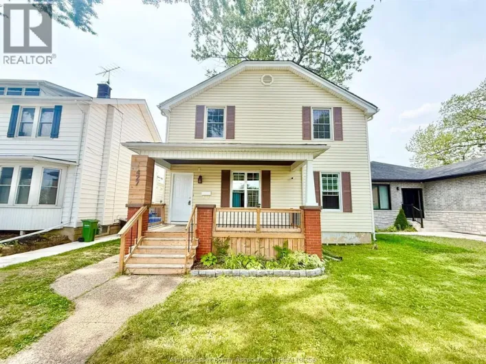 427 CAMERON, Windsor